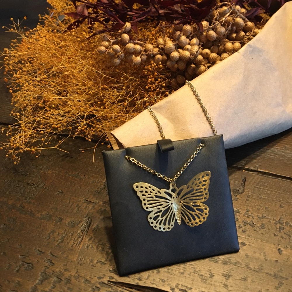 Butterfly Necklace - Picture 2 of 3